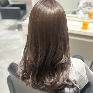 カラー BEAUTRIUM  青山所属・中野 栞生のヘアスタイル