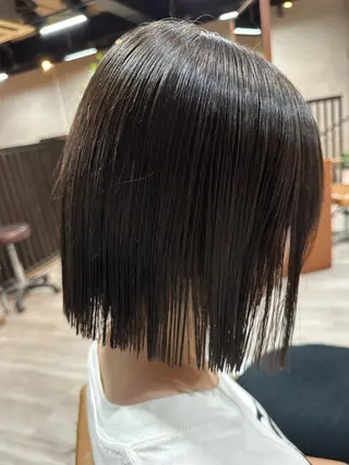 ミディアム alu・arika オケシ リョウダイのヘアスタイル