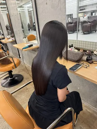 ロング 髪質改善×縮毛矯正× 艶カラー 吉原和磨のヘアスタイル