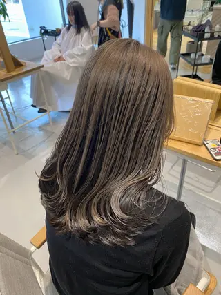 ミディアム カラー yate'/ Wカラー/小出捷也のヘアスタイル