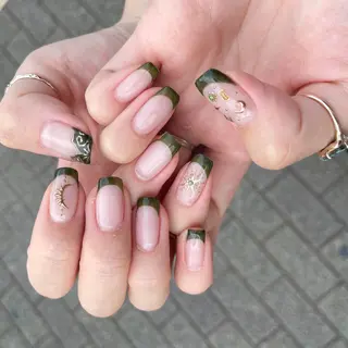 ネイル atelier FIORITURA所属・FIORITURA aiのネイルデザイン