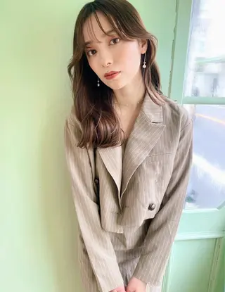 ミディアム カラー ヘアアレンジ レイヤーカット、 大人可愛い　中村美羅のヘアスタイル