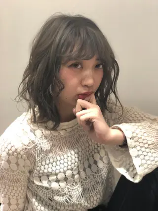 ミディアム カラー ヘアアレンジ ワタナベ テルマサのヘアスタイル