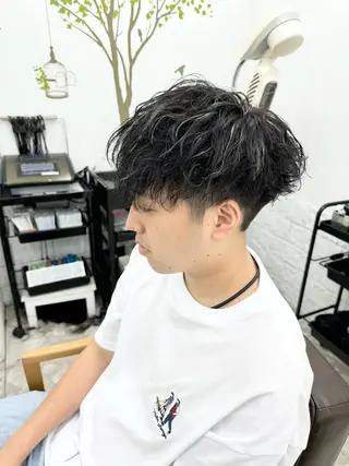ショート カラー パーマ メンズパーマ特化 玉置のヘアスタイル