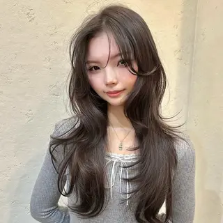 ロング 🌹ハッシュカット、 レイヤー韓国ヘア🌹のヘアスタイル