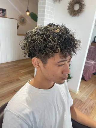 パーマ LA BELLA所属・LA BELLA マリナのヘアスタイル