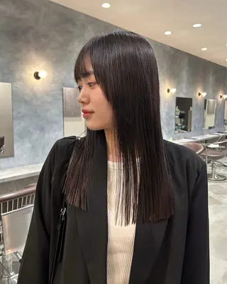 ロング 山元 くるみのヘアスタイル