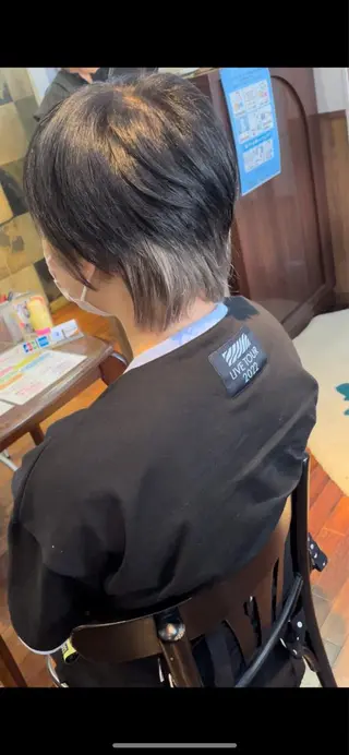 ショート カラー 福見 美保のヘアスタイル