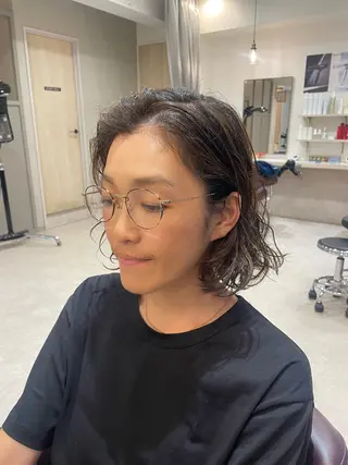 ミディアム パーマ 小川 泉美のヘアスタイル