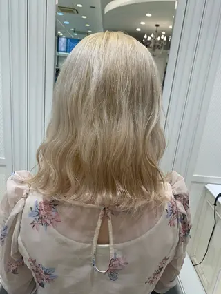 カラー 愛されハイトーン 🍓YURINAのヘアスタイル