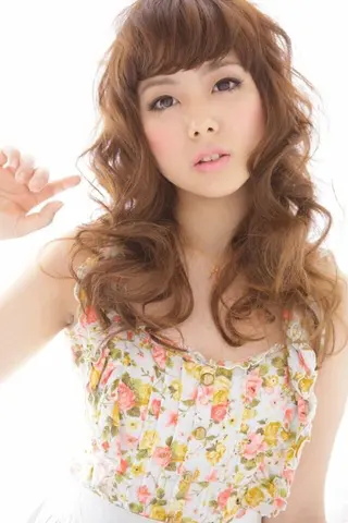 ロング カラー パーマ アドミラルYoshi oのヘアスタイル