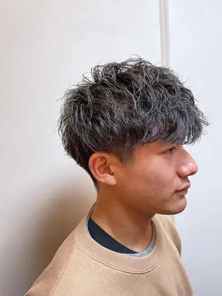 ショート パーマ メンズ 【24時まで営業✨】 吉本 成樹のヘアスタイル