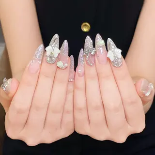 ネイル yu ri 🌹のネイルデザイン