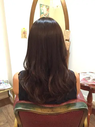 ロング カラー 三好 美里のヘアスタイル
