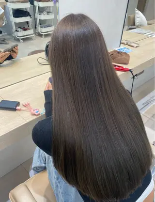 ロング 秋元 聖那のヘアスタイル