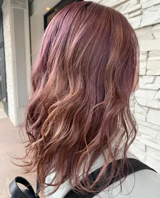 ミディアム ゆうき あすかのヘアスタイル