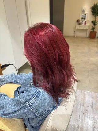 カラー DAI / Rimのヘアスタイル