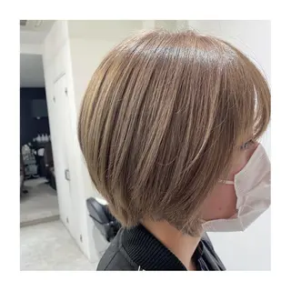 ショート カラー 小國 綾かのヘアスタイル