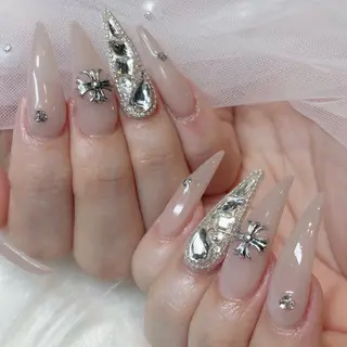 ネイル moca心斎橋店 Risaのネイルデザイン