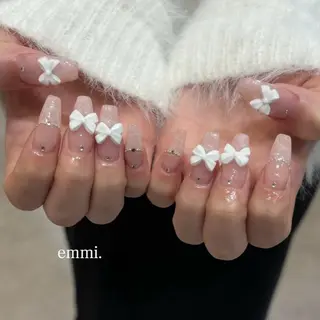 ネイル GO TODAY SHAiRE SALON 表参道colore店所属・emmi nailのネイルデザイン