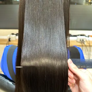 ロング Geniee horie所属・ともや 髪質改善縮毛矯正のヘアスタイル