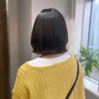 ミディアム Rui/透明感カラー 暖色/レイヤーカットのヘアスタイル