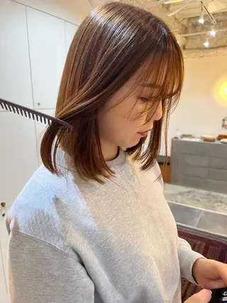 ミディアム KOCHAB所属・三谷 はるなのヘアスタイル