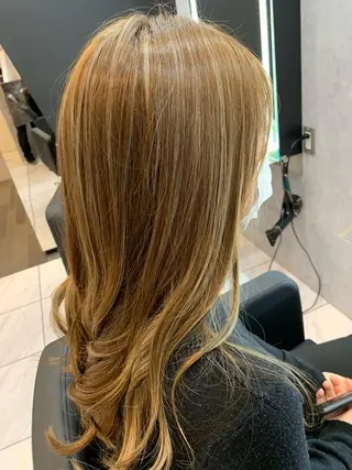 ロング カラー 透明感/ブリーチ縮毛 /髪質改善/星野純一のヘアスタイル