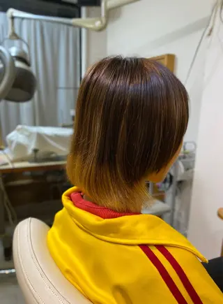 ミディアム カラー CRADLE Takeuchiのヘアスタイル
