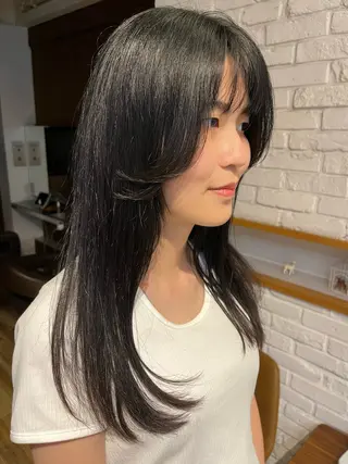 ミディアム のりなが れおのヘアスタイル