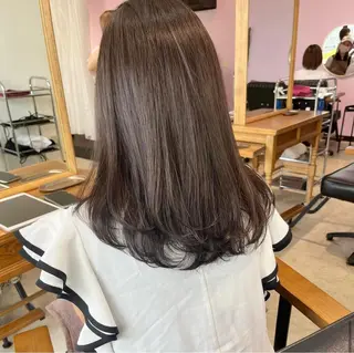 ミディアム カラー MATTY yoshika 🐻のヘアスタイル