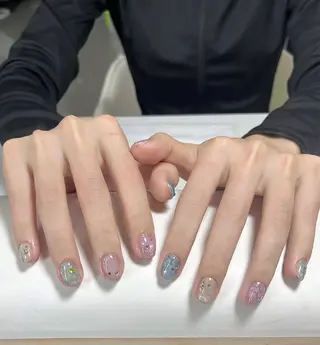 ネイル 高木 維麗絲のネイルデザイン