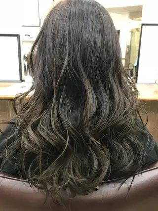 セミロング アンダーバーホワイト_WHITE所属・_WHITE芝本 賢吾【天王寺店】のヘアスタイル