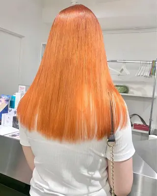 ロング KOMUKAI MIYUのヘアスタイル