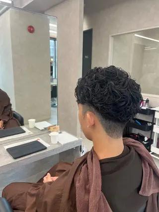 パーマ メンズ 濱田 憲史郎のヘアスタイル