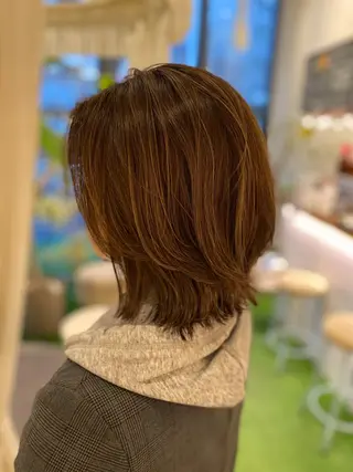 ミディアム カラー レイヤーカット✨ 艶髪藤野のヘアスタイル
