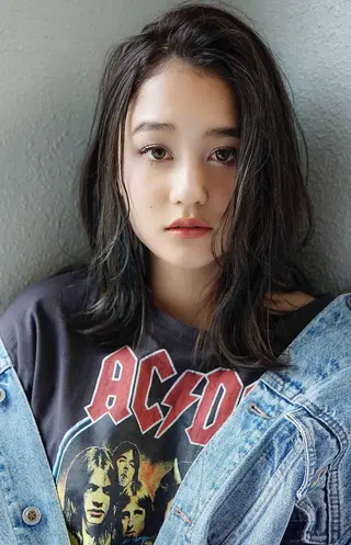 ミディアム カラー EMANONシェアサロン心斎橋店所属・韓国メンズヘア　ミル クティボブ　足立佳代のヘアスタイル