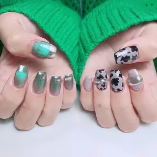 ミディアム ネイル ☺︎山部 志麻☺︎のネイルデザイン