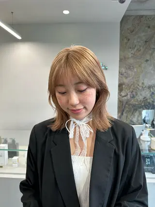 ミディアム SOL.所属・ハイトーンカラー/デ ザインカラー中川竜斗のヘアスタイル