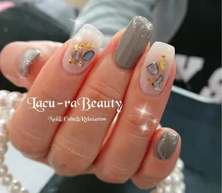 ネイル 小顔と腸の専門店 ラクーラビューティのエステ・リラクイメージ