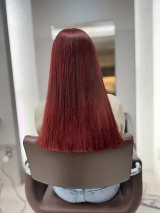 ロング カラー ダメージレスブリーチ デザイン．咲良のヘアスタイル