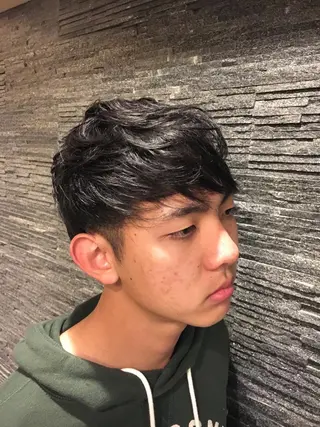 ミディアム メンズ ヒロ銀座所属・牧 颯斗のヘアスタイル