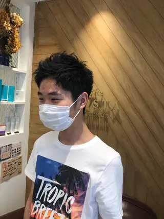 ショート メンズ 鈴村 大介のヘアスタイル