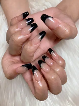 ネイル U·Mi nail salon所属・U·MI 長さ出し専門店のネイルデザイン