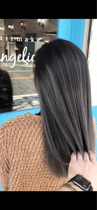 ロング en Siena所属・en Siena エンシエナのヘアスタイル