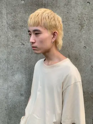ショート メンズ FLOWERS所属・ウルフ、レイヤー 、メンズカットSHOのヘアスタイル