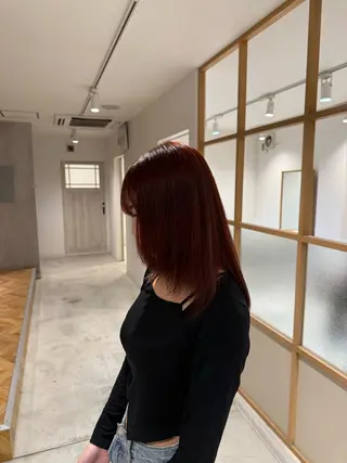 ミディアム カラー 阿部 美羽のヘアスタイル