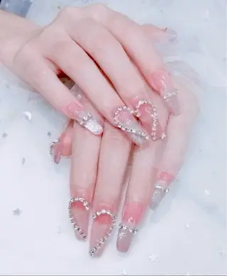 セミロング 小方 サトミのネイルデザイン