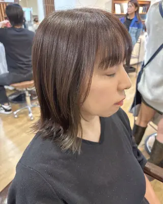 ミディアム カラー 艶カラー/ 透明感カラー/AOIのヘアスタイル