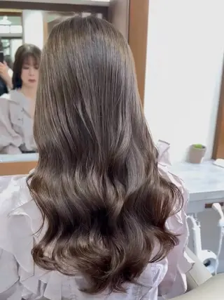 ロング パーマ コテ巻き/パーマ/艶 透明感/荻原凜太郎のヘアスタイル